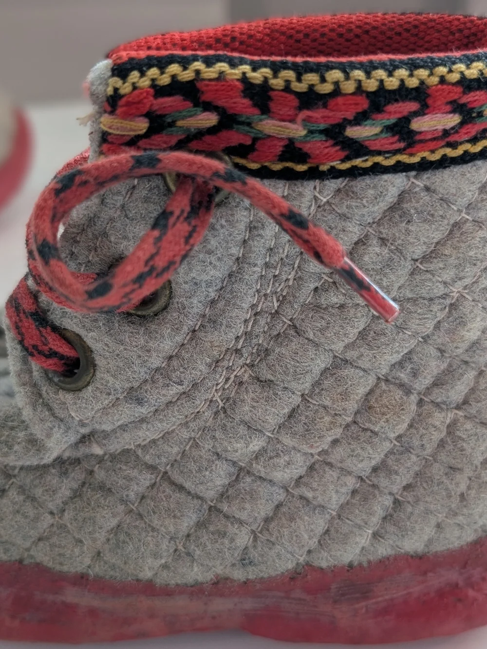 VTG Nesnalobben Wool Winter Boots Toddler Size 10T Handmade in Norway Gray Red